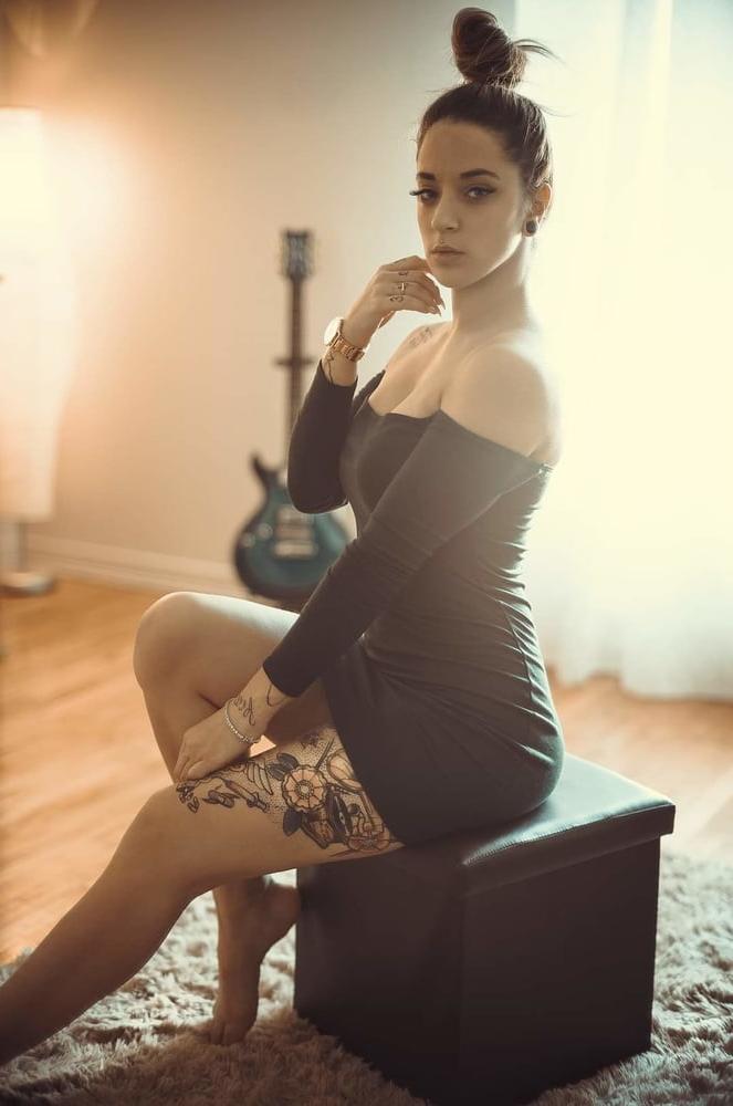 24P Canadian erotic full models-5