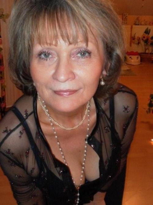 25P I Want to Fuck Your Hot Slutty Mom