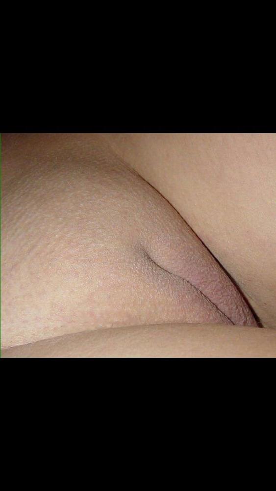 25P Shaved pussy (rayita) 12