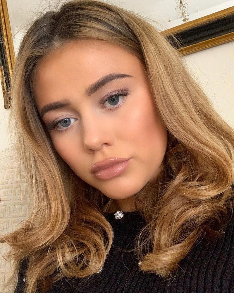 25P Chav fuck puppet Sophie
