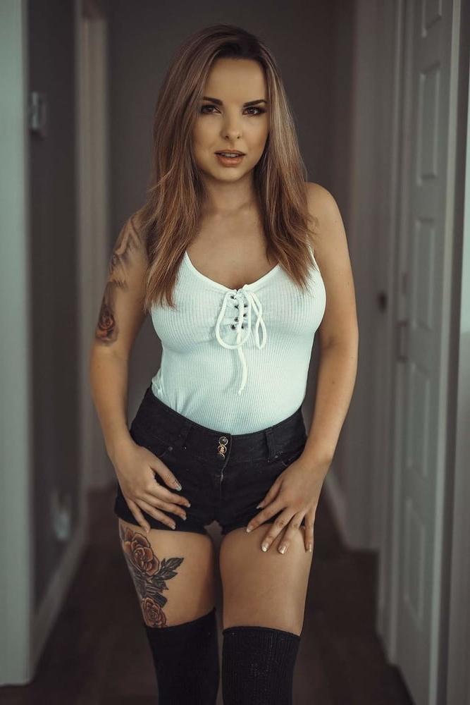 23P Canadian erotic full models-2