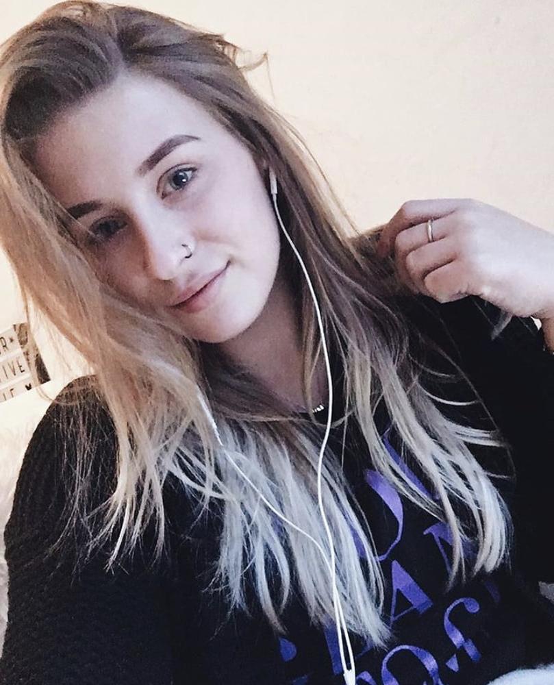 16P Dutch Teen 1, who has her nudes?