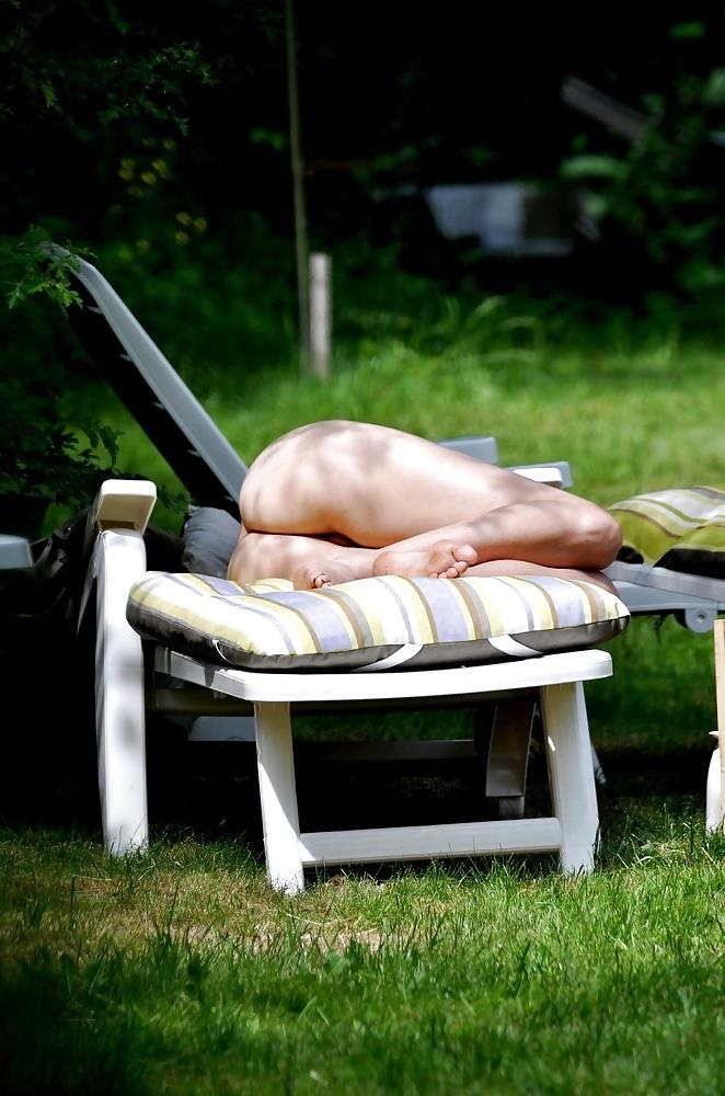 13P Stolen pics the neighbour gets a tan 