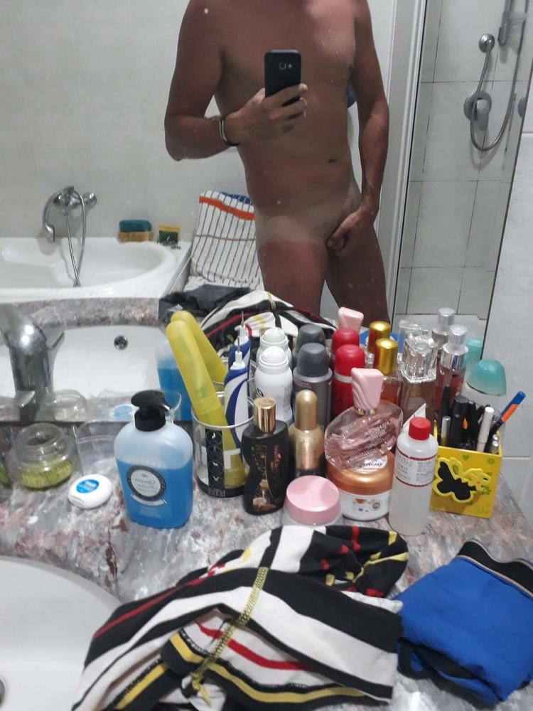 25P exciting holiday by the sea naked and more ...
