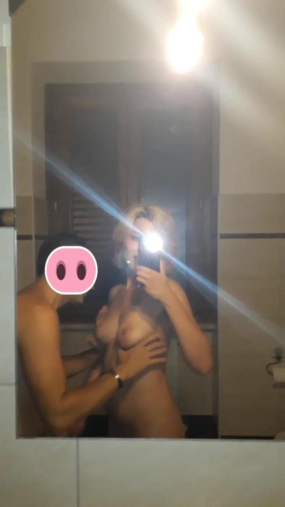 25P exciting holiday by the sea naked and more ...