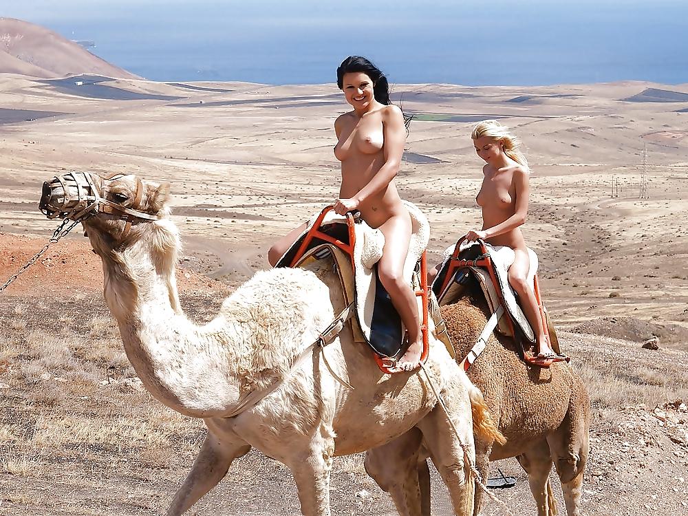 16P Nudist holiday