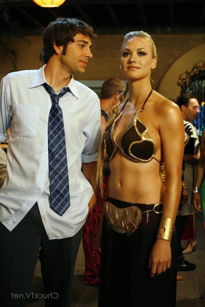 25P Yvonne Strahovski Fit As Fuck 2