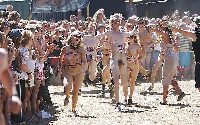 6P The Roskilde Festival Nude Run