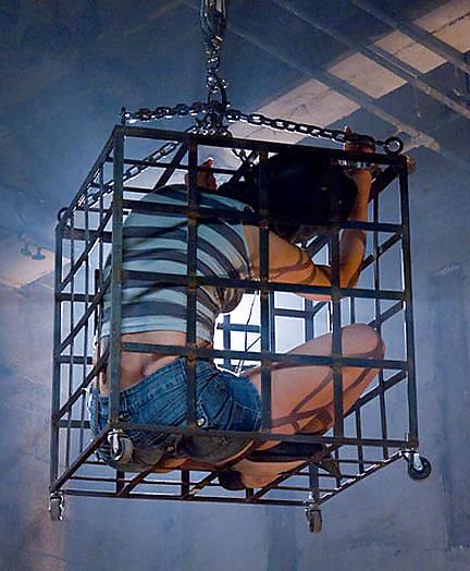 25P Cage 1!
