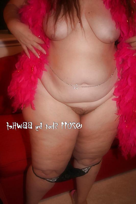 21P AMBER ON THE RED COUCH SHOT BY BBWHEF