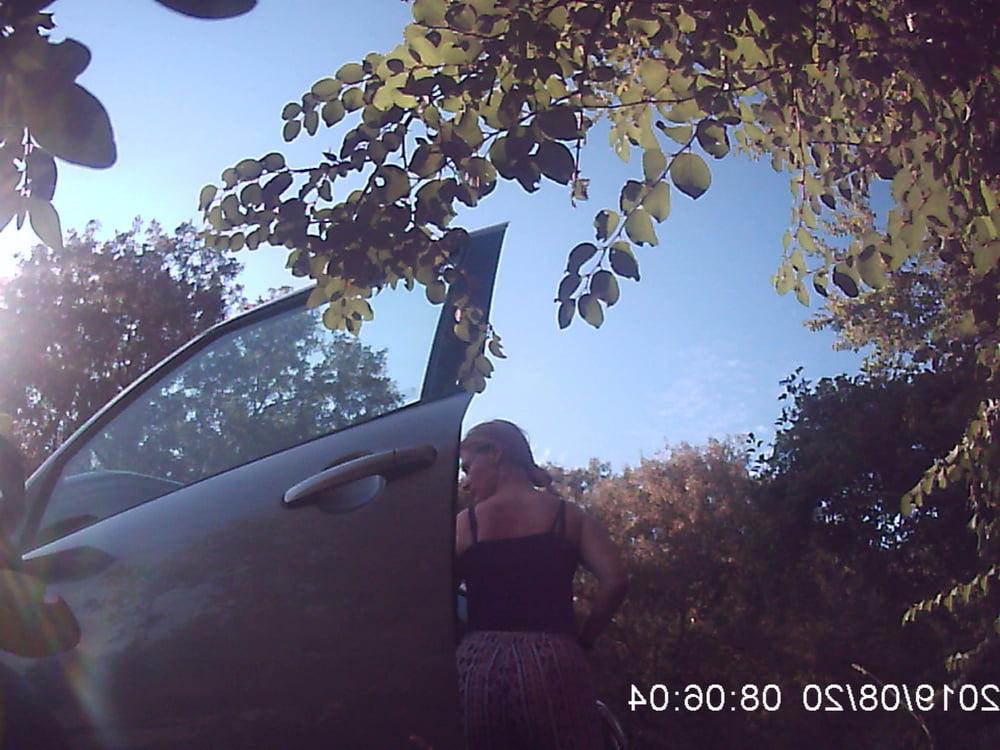 25P peeing in nature hidden camera