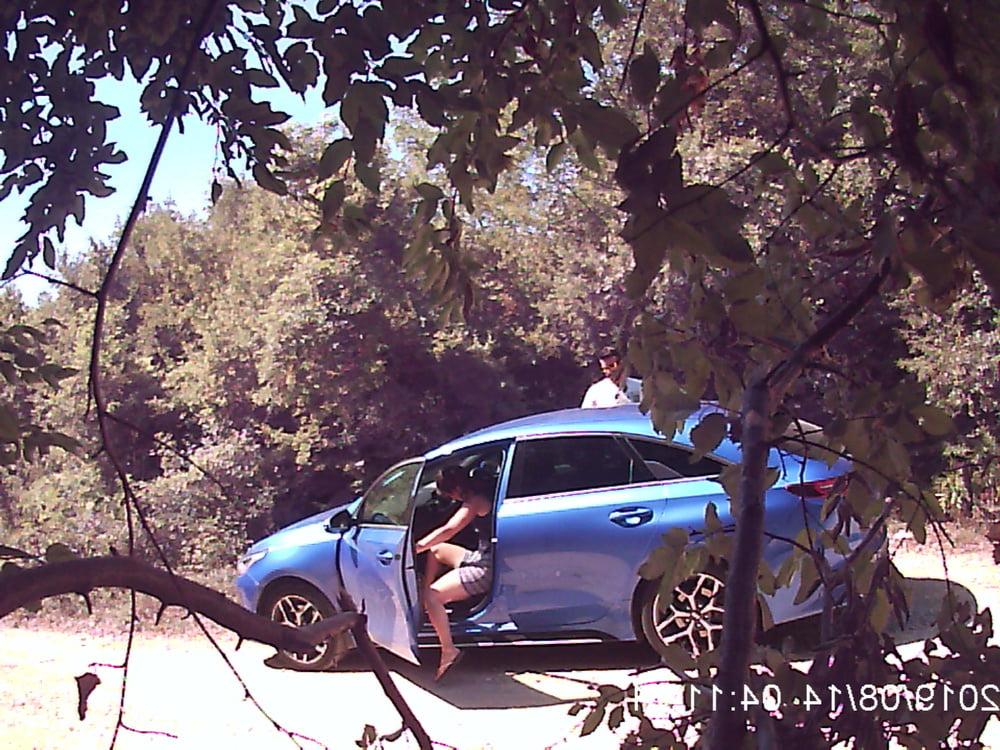 25P peeing in nature hidden camera