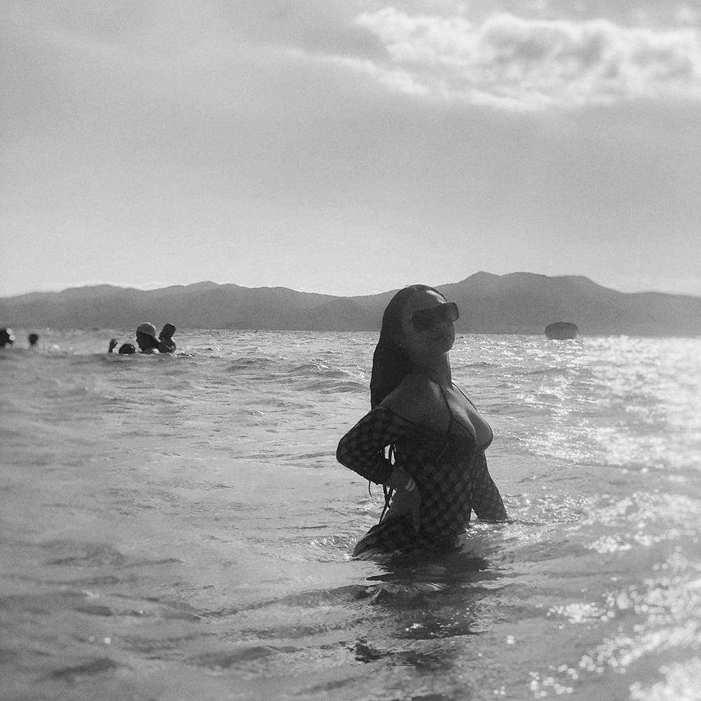 25P Beautifull Dutch Girl on Holiday