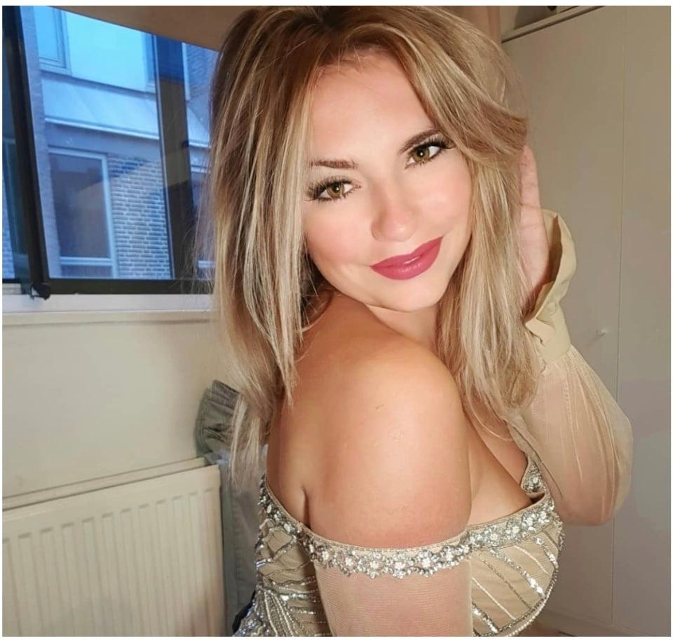 21P Sensi Lowe - Dutch &amp; busty