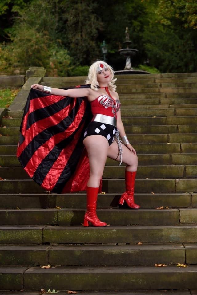 25P Bombshell Cosplay