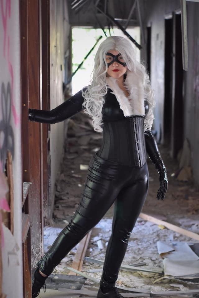 25P Bombshell Cosplay