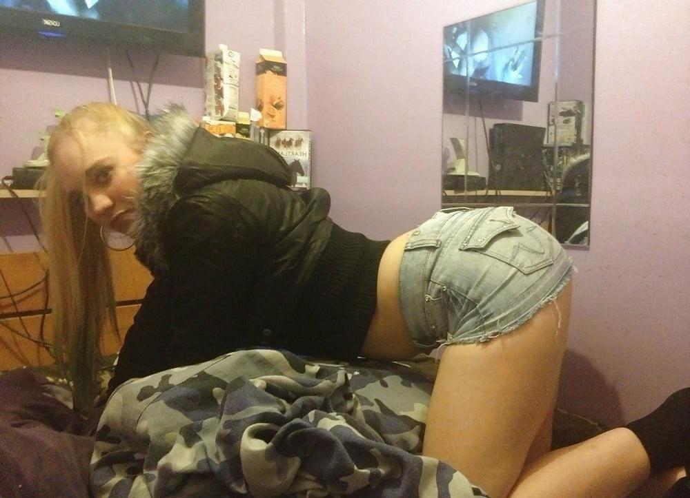 25P Long legged teens