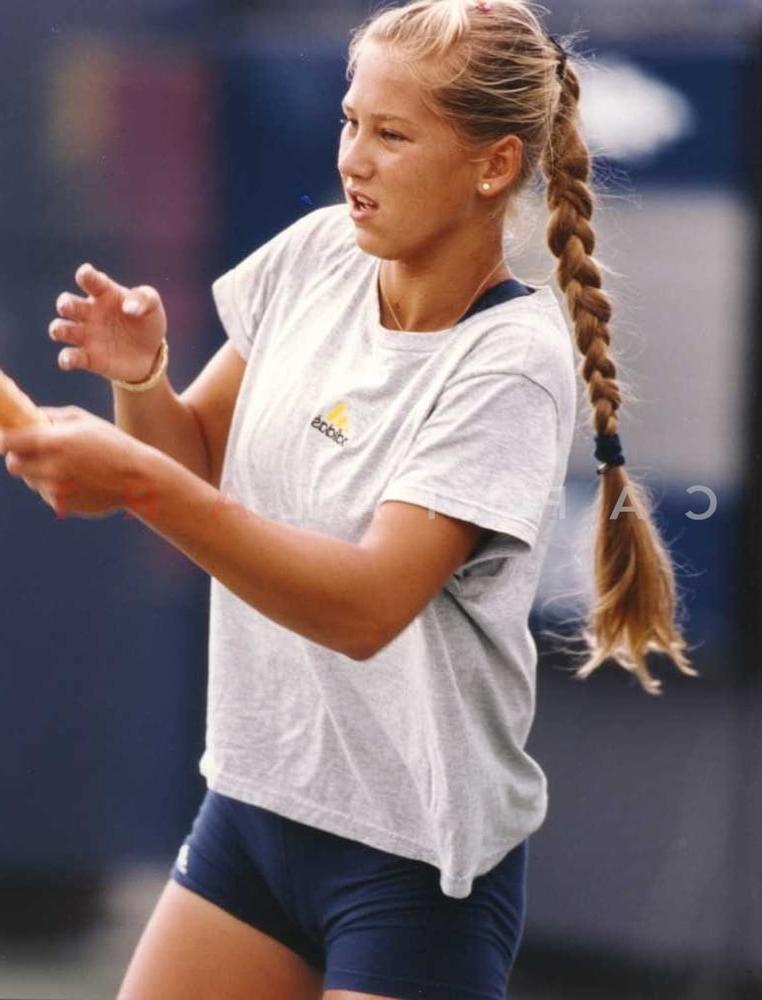 25P Anna Kournikova Fit As Fuck 8