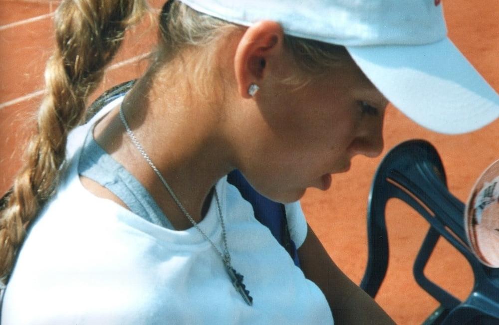 25P Anna Kournikova Fit As Fuck 8