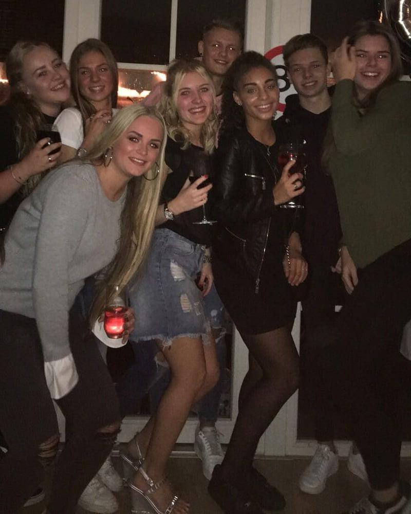 25P Dutch Girl Lexi