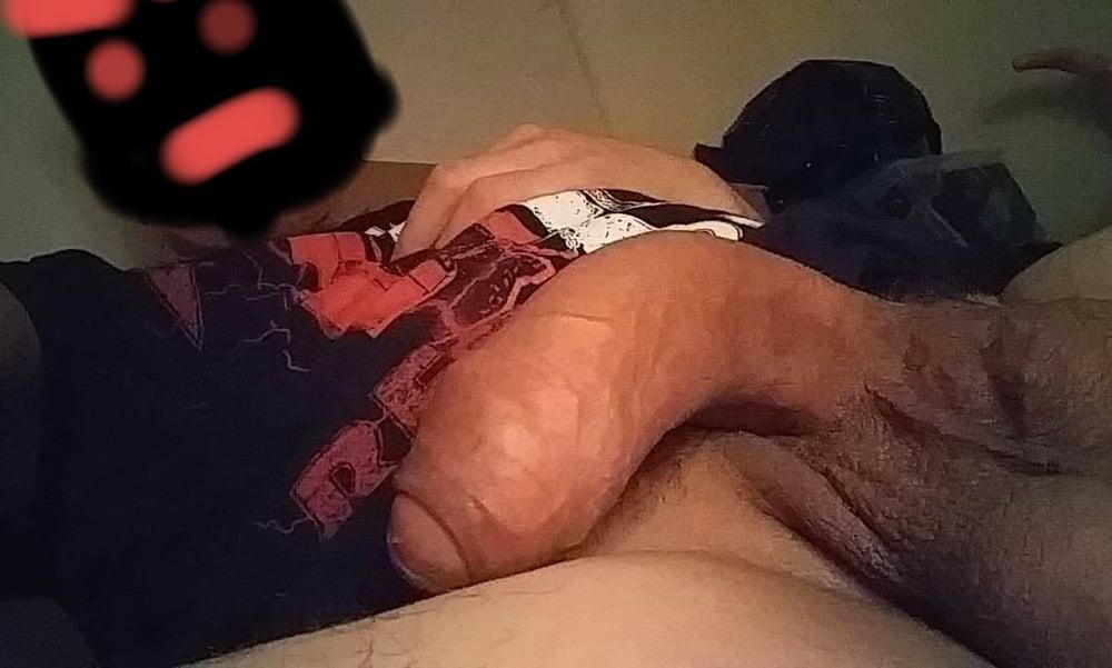 8P Penis erectus
