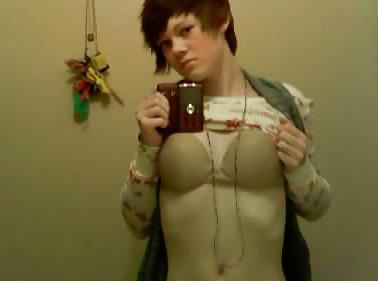 25P Friend Bieber look alike