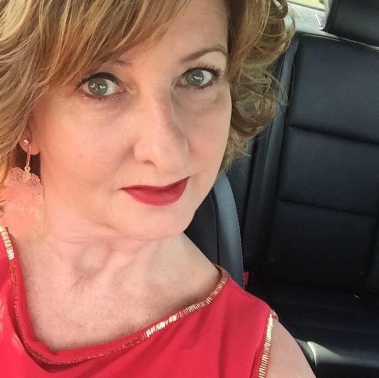 25P Facebook friends I want to fuck #3: Milfs