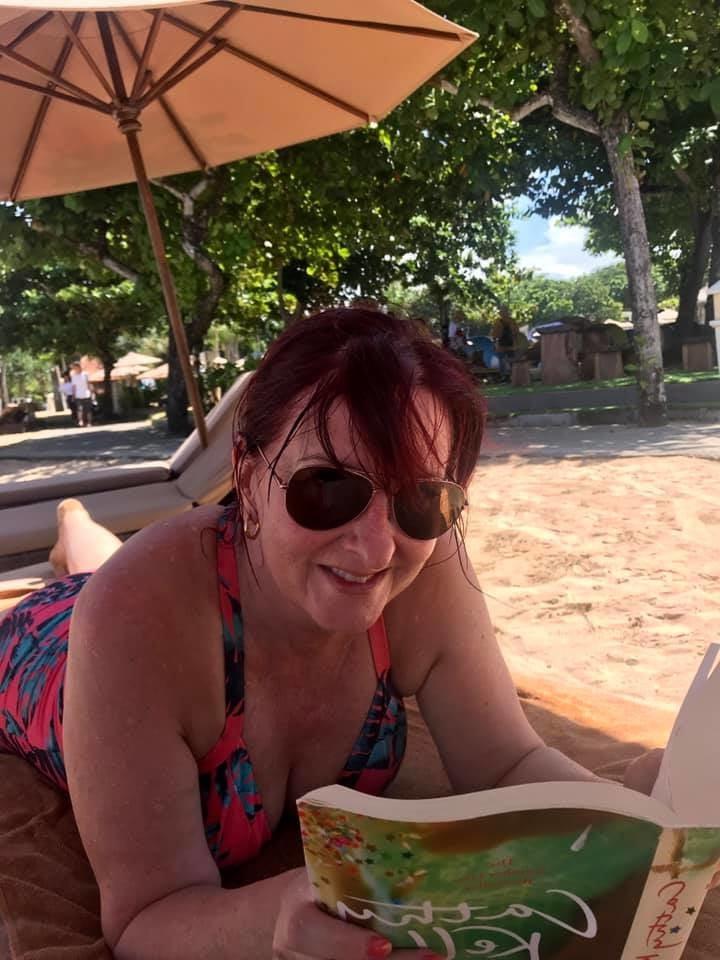 25P Facebook friends I want to fuck #3: Milfs