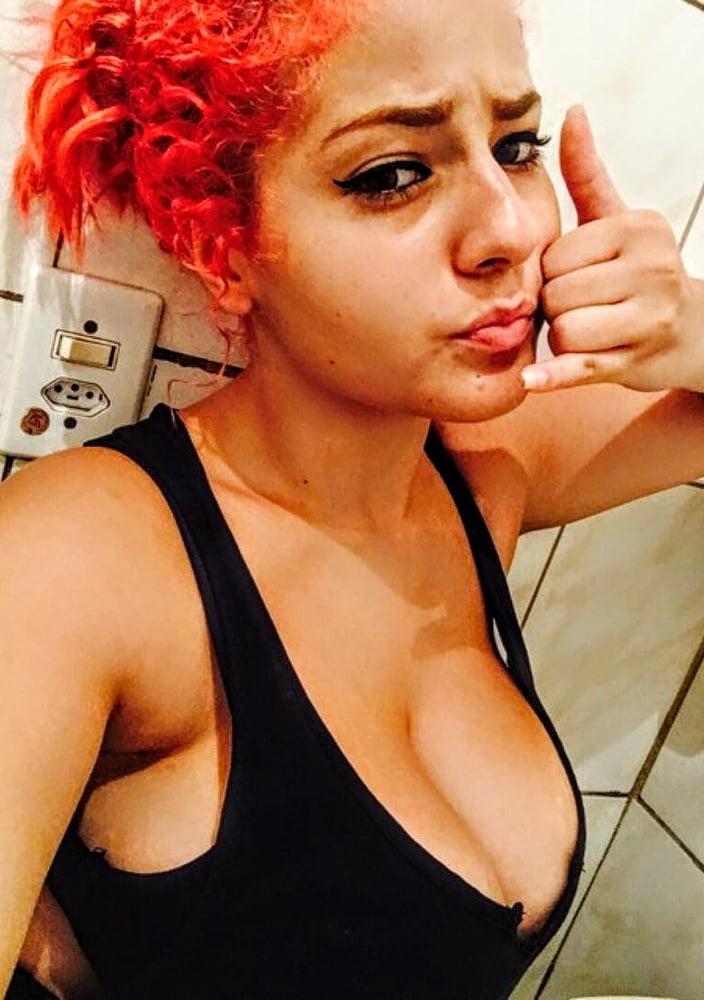 25P Rafaela peituda teen busty