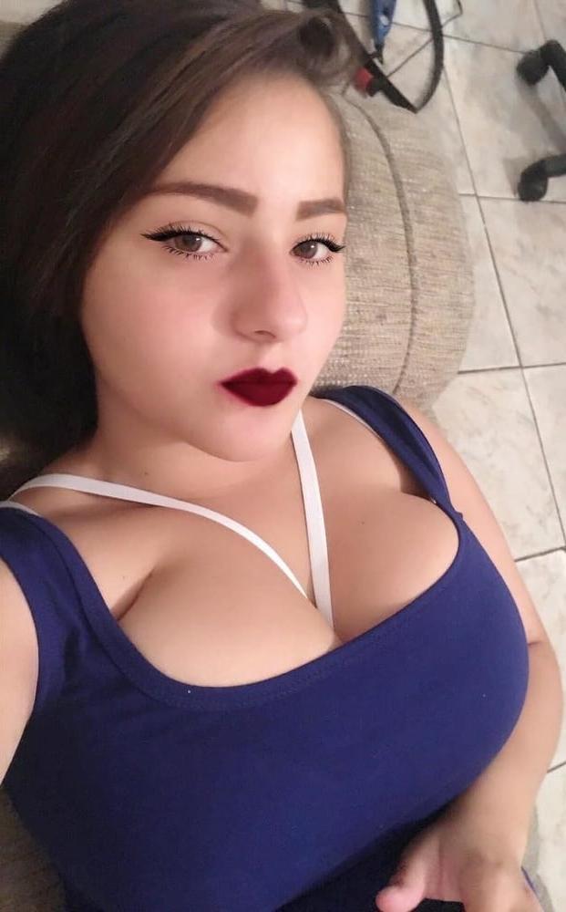 25P Rafaela peituda teen busty