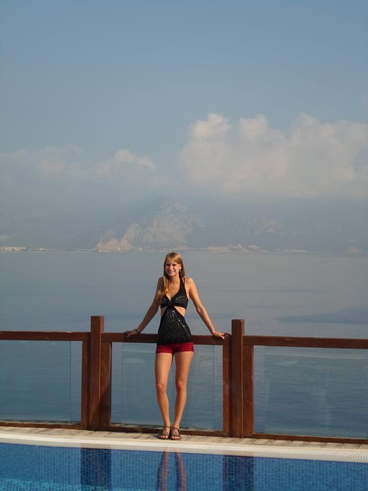 20P Holiday by the sea