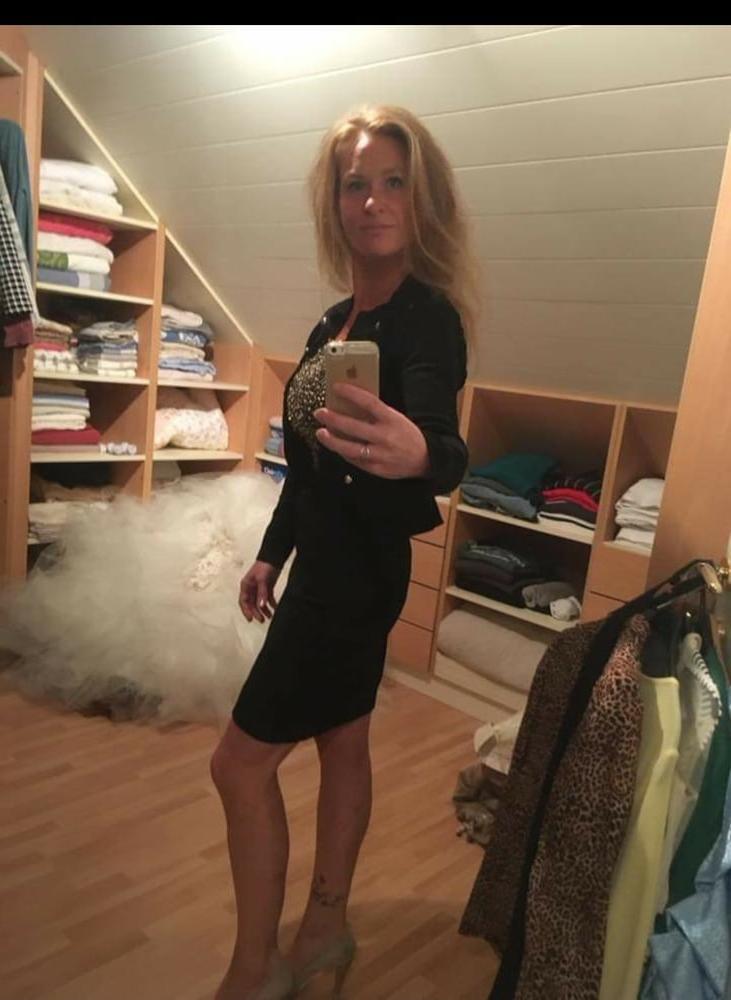 10P Dutch milf slut