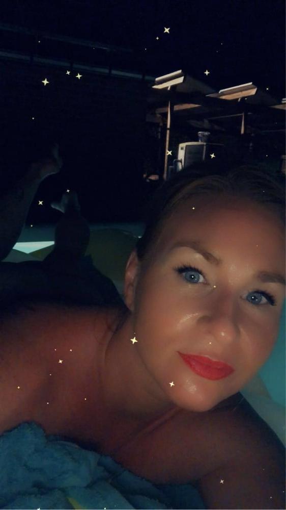 10P Dutch milf slut