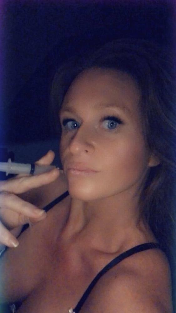10P Dutch milf slut