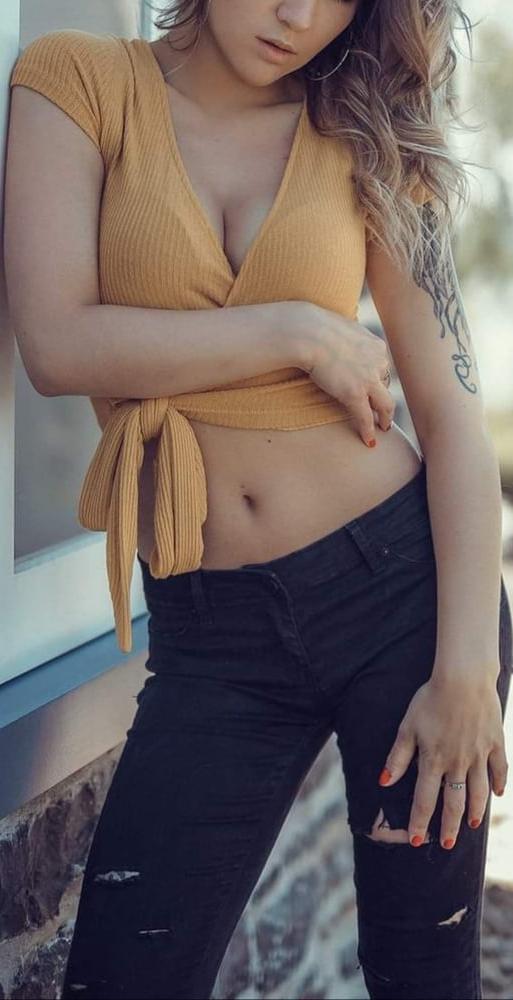 25P Canadian erotic models 18