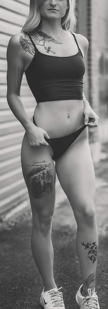 25P Canadian erotic models 18