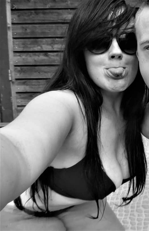25P Dutch redhead with huge boobs