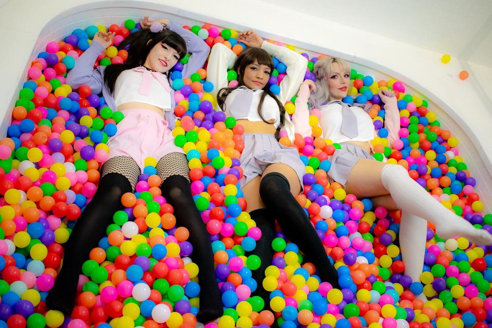 25P KMFX - Party
