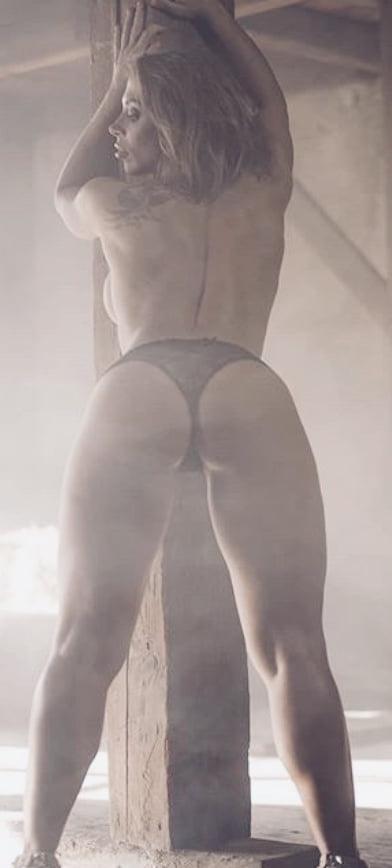 25P Bum Love 282