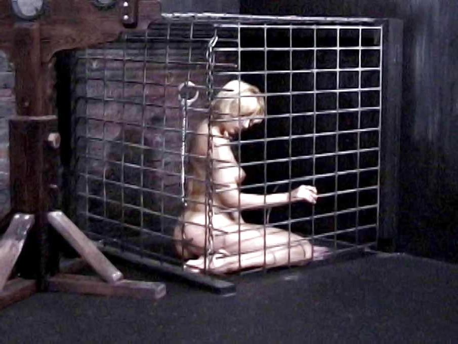 10P Caged Girls