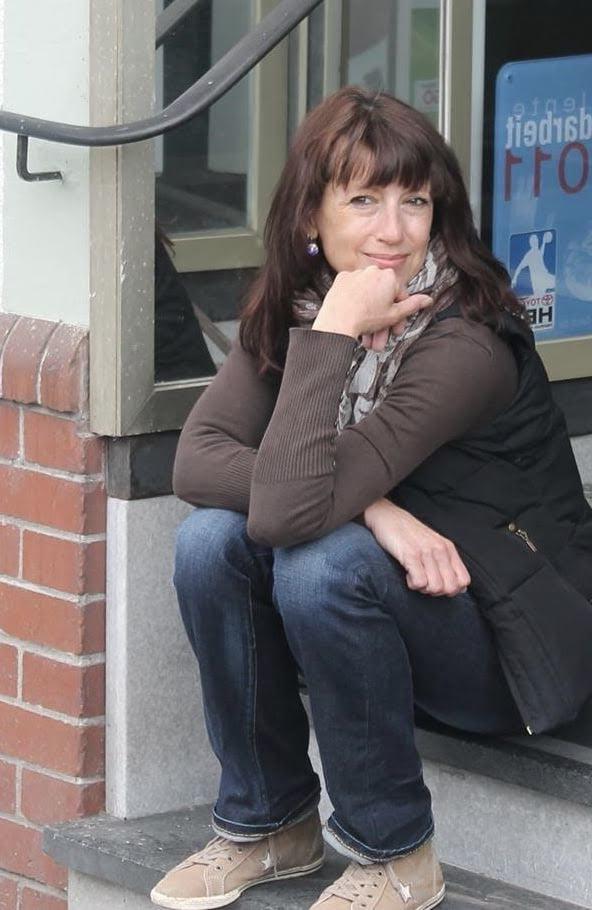 13P Would anyone else like to fuck these ladies?