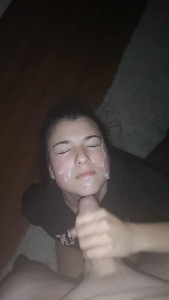25P Hotwives love sucking cocks