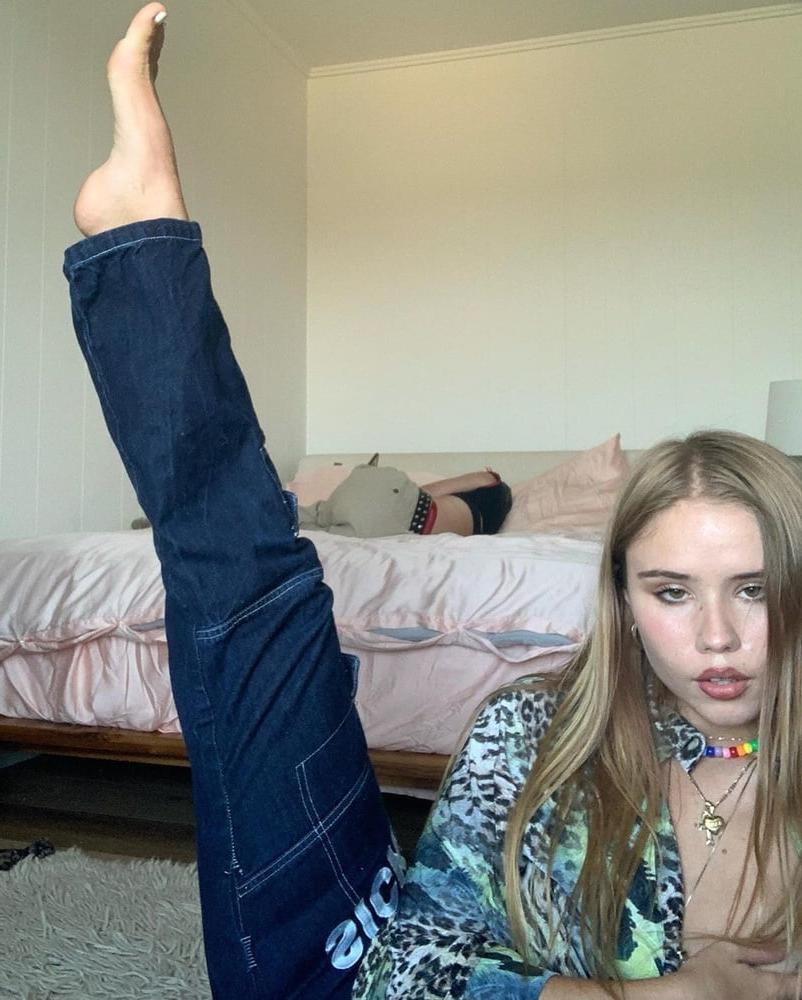 25P Lexee Smith Fit As Fuck 2