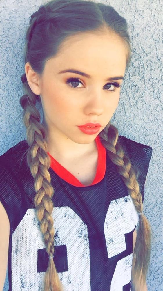 25P Lexee Smith Fit As Fuck 2