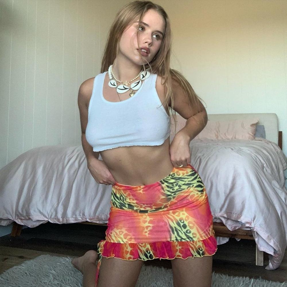 25P Lexee Smith Fit As Fuck 2