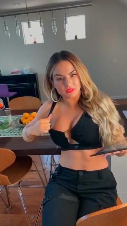 25P JoJo Levesque Fit As Fuck 8