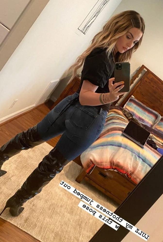 25P JoJo Levesque Fit As Fuck 8