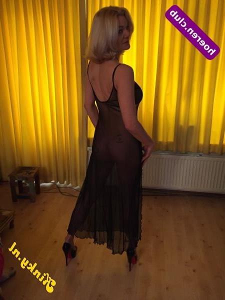25P Cecilie: Dutch Escort with huge fake tits!