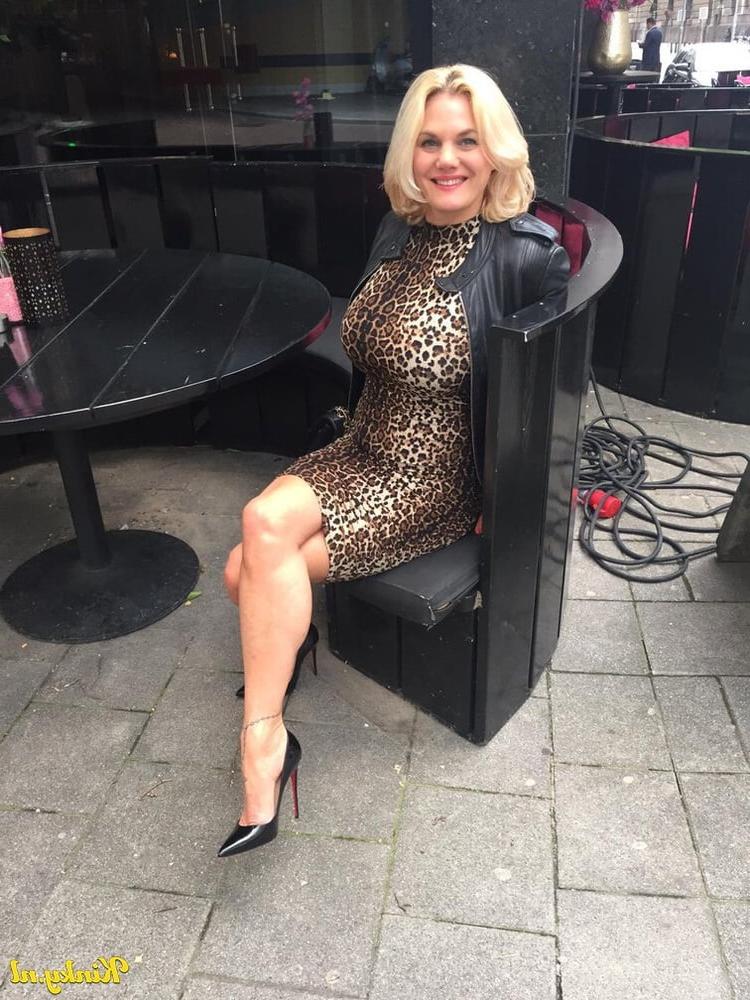 25P Cecilie: Dutch Escort with huge fake tits!