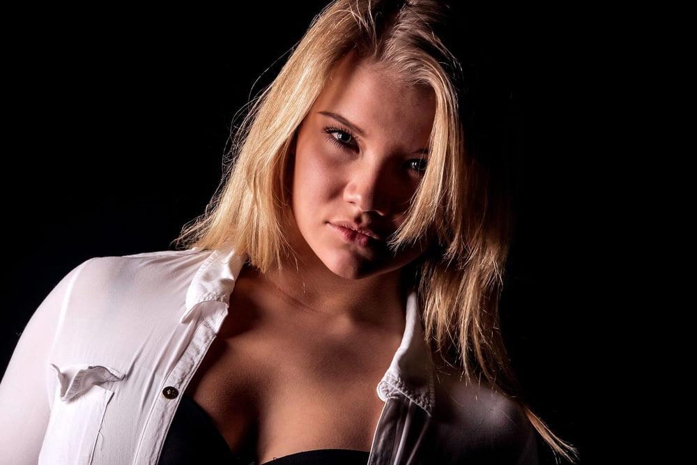25P Dutch girl 07